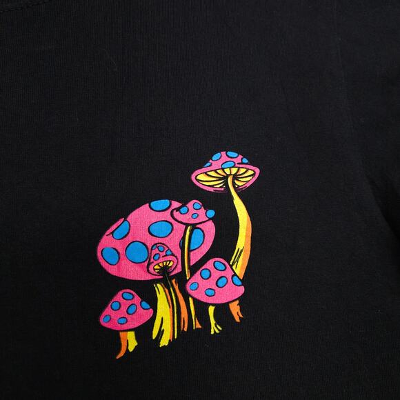 Alab Mushrooms Crew Neck Short Sleeve Graphic T Shirt Mens Size S Black - Picture 4 of 10